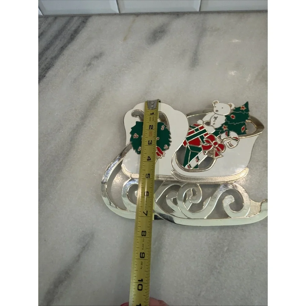 Vtg. Wm. A. Rogers Oneida Christmas Holiday Sleigh‎ Trivet Silverplate Enamel